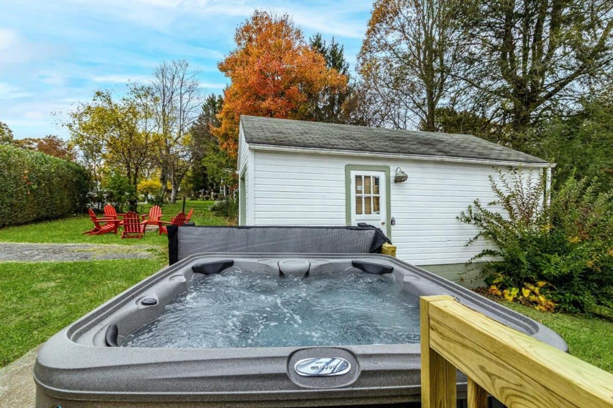 New River Gorge Cottage W Hot Tub, Fire Pit, Grill Oak Hill Kültér fotó